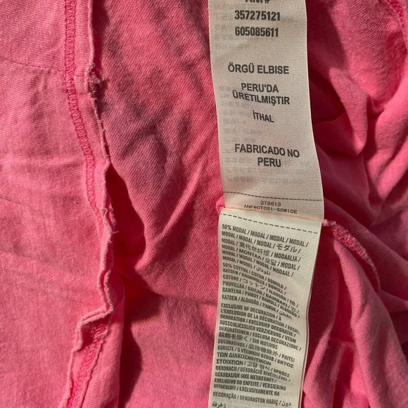 Hollister Hot Neon Pink Short Sleeve T-Shirt 19 Wide Neck Off-Shoulder Tee M - Picture 4 of 4